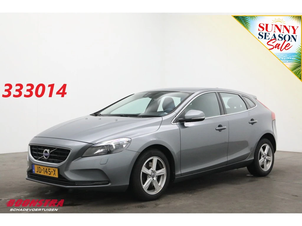 Volvo V40 2016 - 2.0 T2 Nordic+ Cruise Clima Navi Bluetooth SHZ PDC image 1