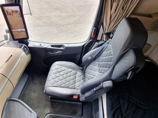 Mercedes-Benz Actros 2024 - 1863 Bigspace 4x2 - Retarder - Mirror cams - Leather - Alloy wheels - Driver Extent+ obrazek 21