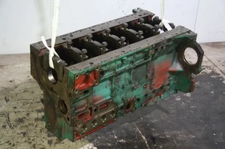 Volvo - Engines & Parts Cilinderblok D7E afbeelding 2 miniatuur