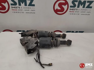 DAF N/A 2014 - Occ set cabinesluitingen + cabineschokdempers L/R bild 4