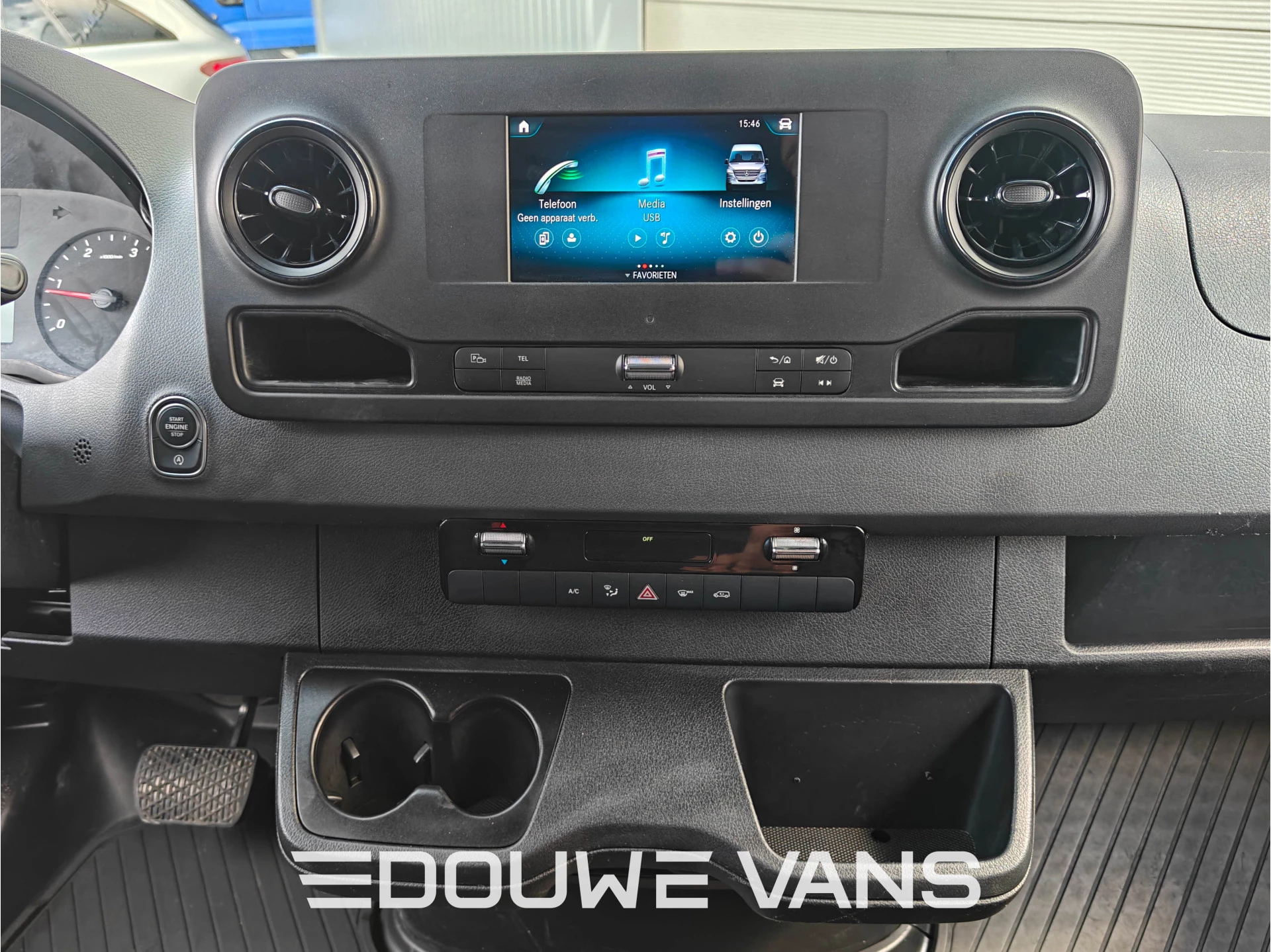 Mercedes-Benz Sprinter 2021 - L2 H2 315 RWD Zilver Automaat MBUX Marge afbeelding 10