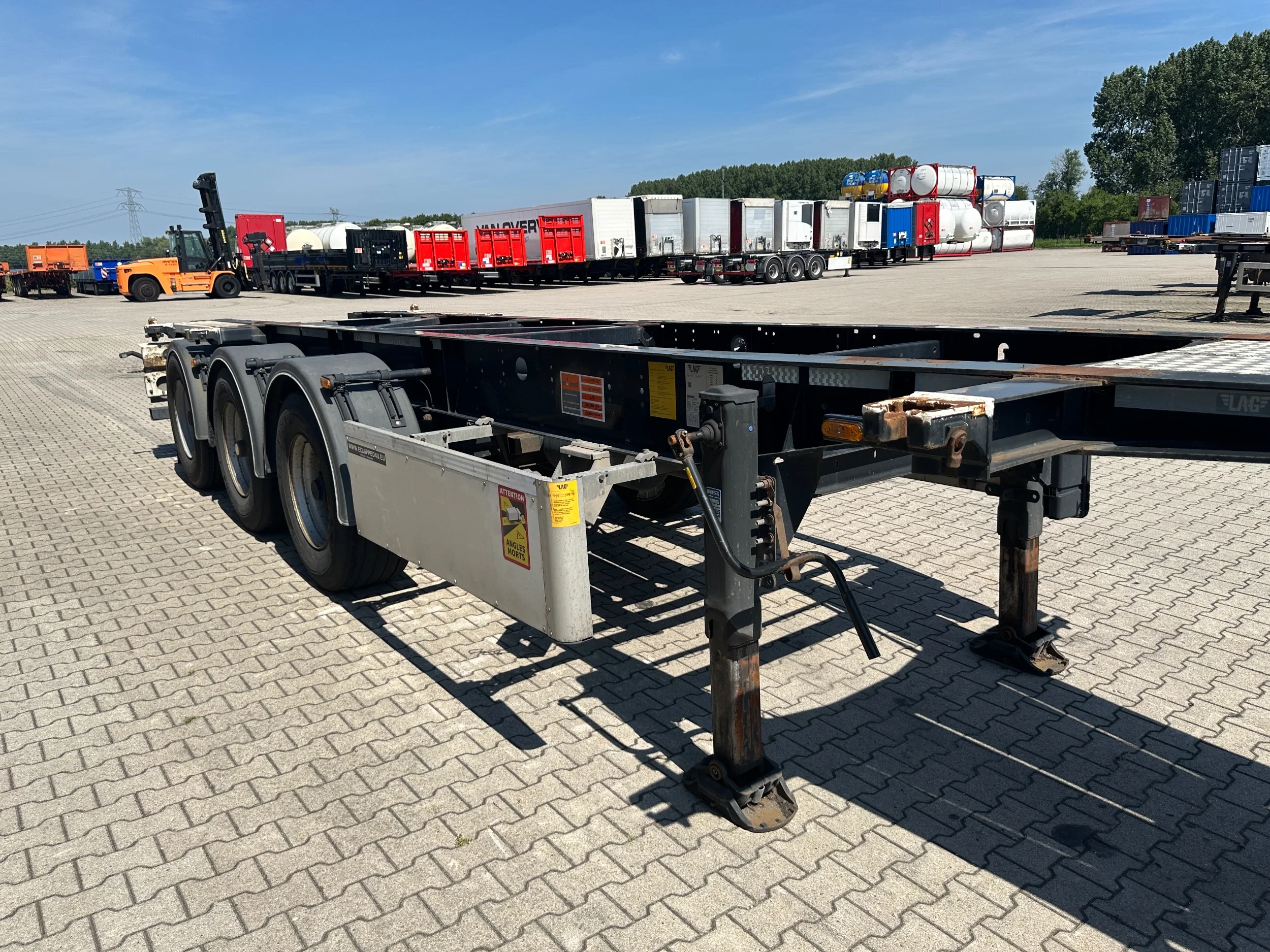 LAG 2017 - 20FT/30FT ADR Chassis / BPW DRUM / ADR (EXII, EXII, FL, AT) / NL-Chassis / 10x available image 16