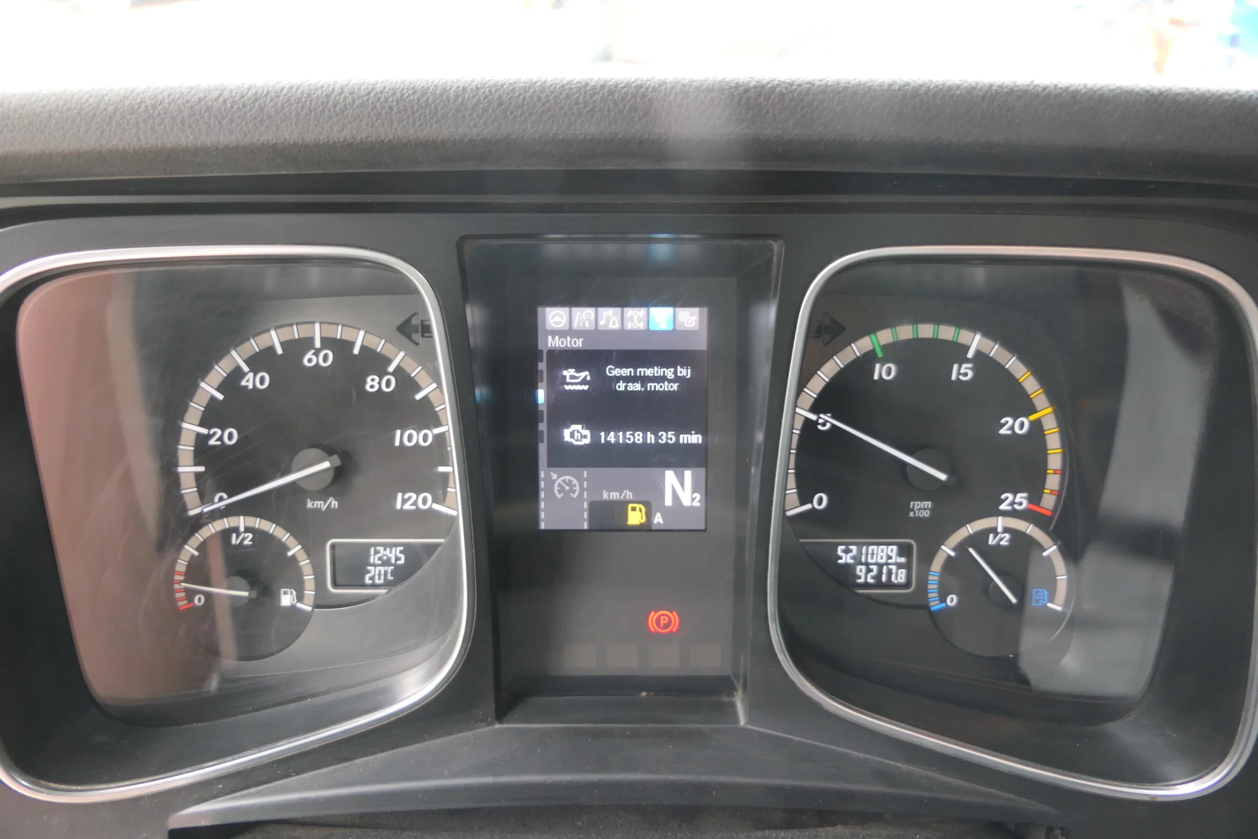 Mercedes-Benz Actros 2019 - 1945 | Hydraulic | Retarder | 521089Km | 2019 | Smart Tacho 2 | Stand Klima | Euro6 | TUV/MOT/APK 02-2027 | Belgium Truck afbeelding 29