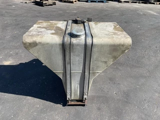 Ginaf N/A - T-BRANDSTOFTANK INCLUSIEF BEUGELS 90X55X75 CM изображение 1
