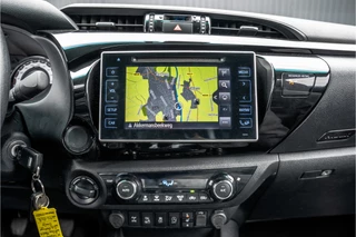 Toyota Hilux 2020 - 2.4 D 4WD | 150 PK | LED | Camera | Cruise | Navi | Climatronic | Trekhaak image 19