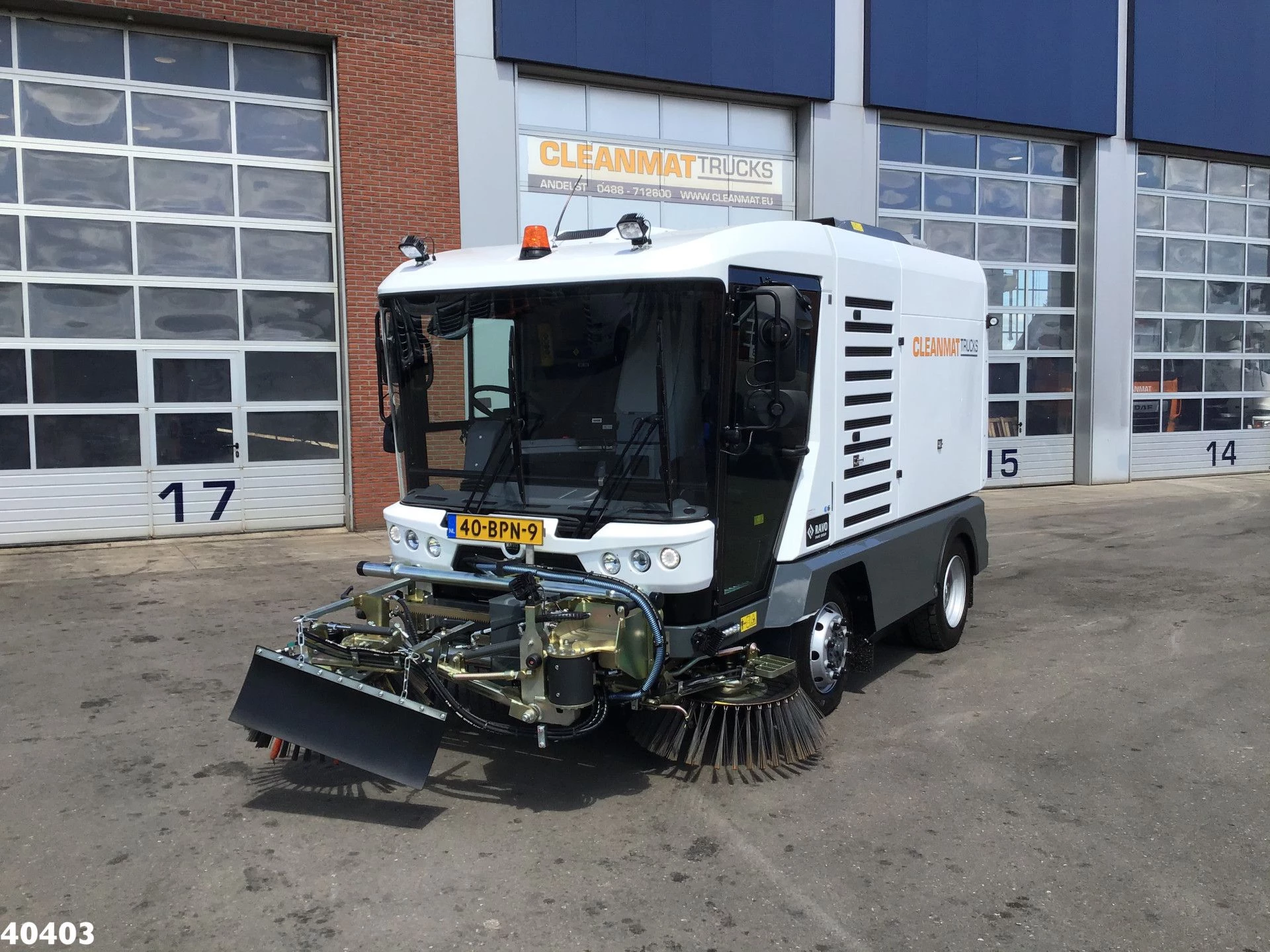 Ravo 5-SERIES 580 with 3-rd brush 2020 afbeelding 1