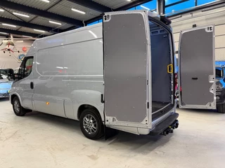 Iveco Daily 2024 - 35S21 L2H2 Automaat Airco Navi Cruisecontrol Lucht Vering BPM VRIJ image 11