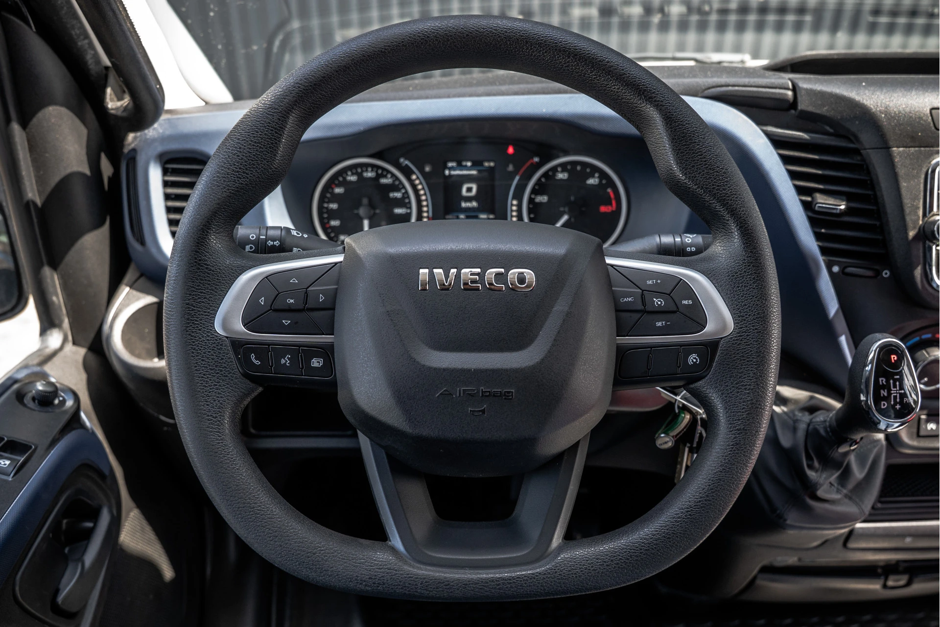 Iveco Daily - 35S16 L1H1 | Automaat | Trekhaak 3.5T | Volledig ingericht | LED | Camera | Cruise | Airco afbeelding 14