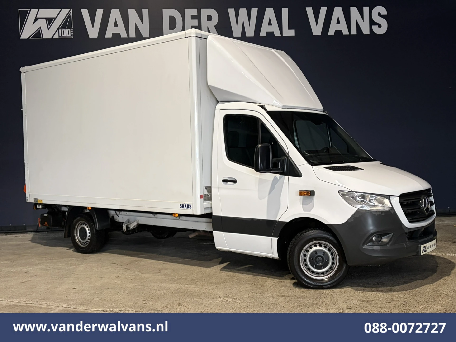 Mercedes-Benz Sprinter 2023 - 317 CDI 170pk Bakwagen 228cm Hoog Laadklep Euro6 Airco | Camera | Navigatie | Apple Carplay afbeelding 1