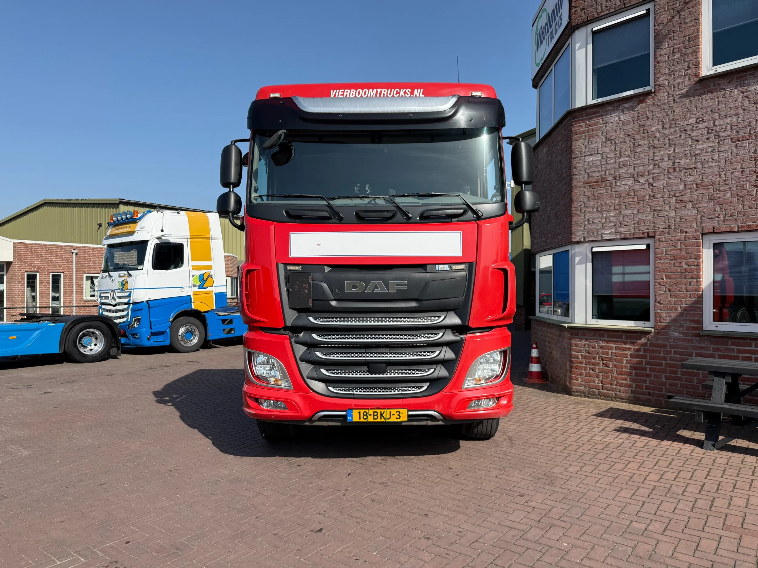 DAF XF 450 2018 - XF450 4X2 / Hydrauliek / Smart tacho / Standairco / 2 Bedden / APK 12-2026 afbeelding 16