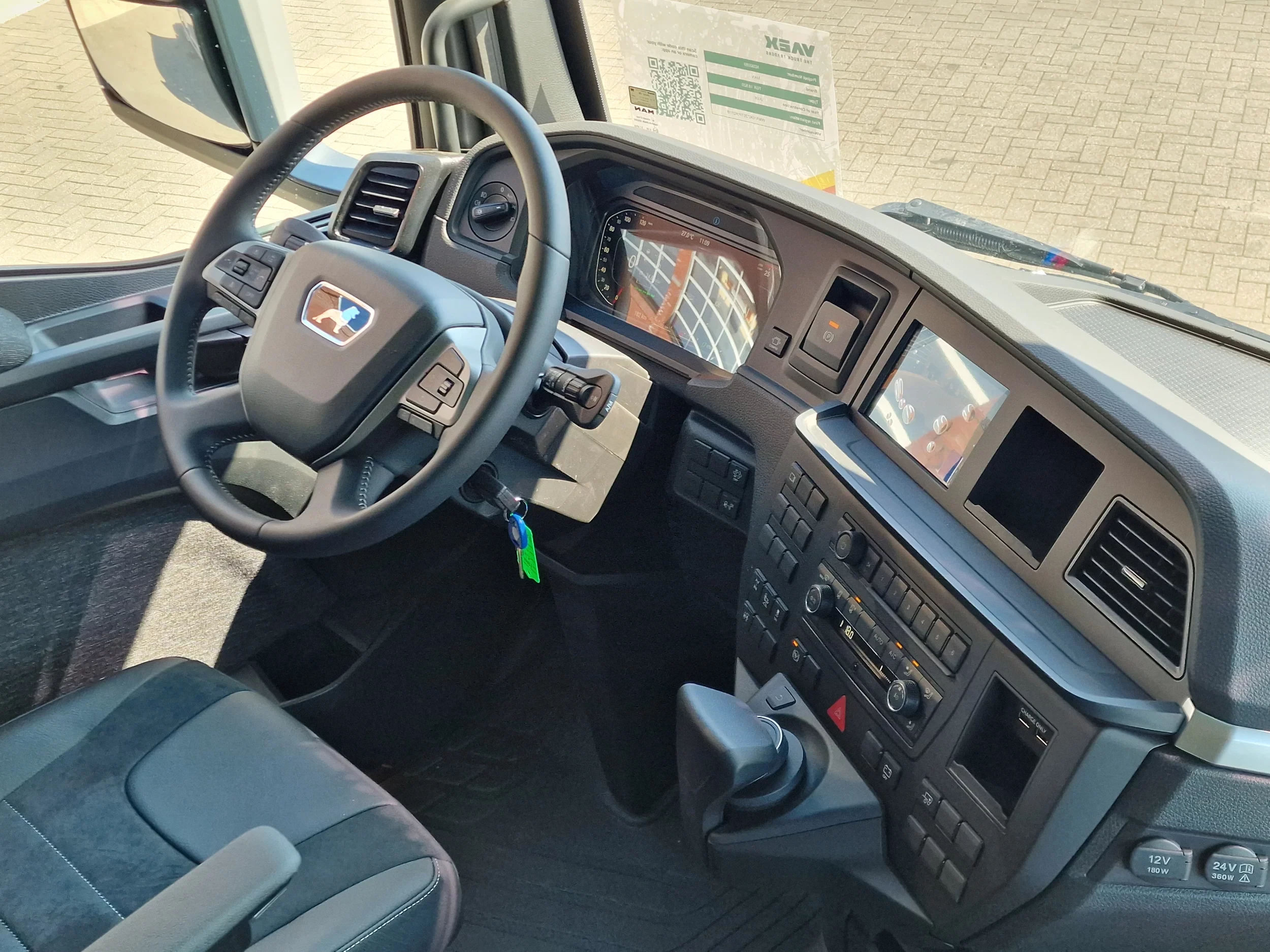 MAN TGX 2026 - 18.520 GX - D30 - Retarder - Full air - Night clima - Navi - 2x tank imagem 20