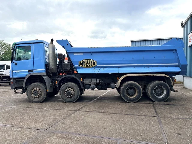 Mercedes-Benz Actros 2005 - 4141 AK 8x8 MEILLER KIPPER (13.000 KG. AXLES / ZF16 MANUAL GEARBOX / FULL STEEL SUSPENSION / REDUCTION AXLES / ETC.) afbeelding 5