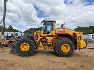 Volvo 2017 - L220H ( PERFECT CONDITION ) afbeelding 2 miniatuur