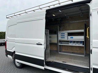 Volkswagen Crafter 2017 - 2.0 TDI 141 PK E6 / L4H3 / INRICHTING / IMPERIAAL + TRAP / 3 TONS TREKHAAK / CAMERA / AIRCO изображение 11