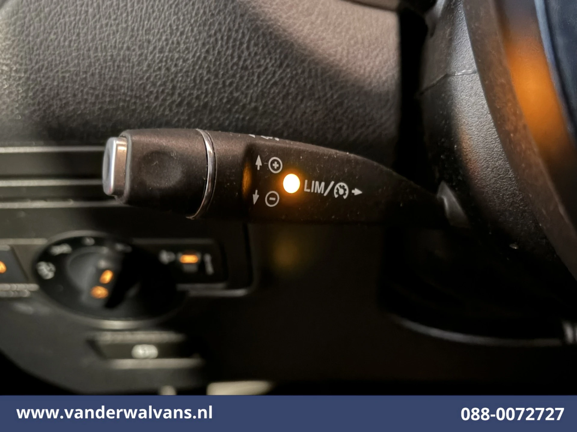 Mercedes-Benz Vito 2020 - 116 CDI 164pk L2H1 Euro6 Airco | 3-Zits | Camera | Navigatie | Cruisecontrol | Stoelverwarming immagine 4