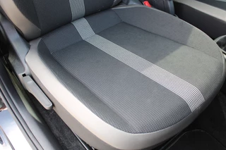 Volkswagen up! 2019 - 1.0 BMT high up! PANORAMADAK ECC WINTERPAKKET PDC <<NL AUTO>> image 19
