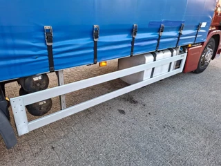 Scania P 2015 - P280 / CURTAIN SAILS / PLATFORM / FRIDGE / NAVI / AUTOMATIC / EURO-6 / 2015 image 16
