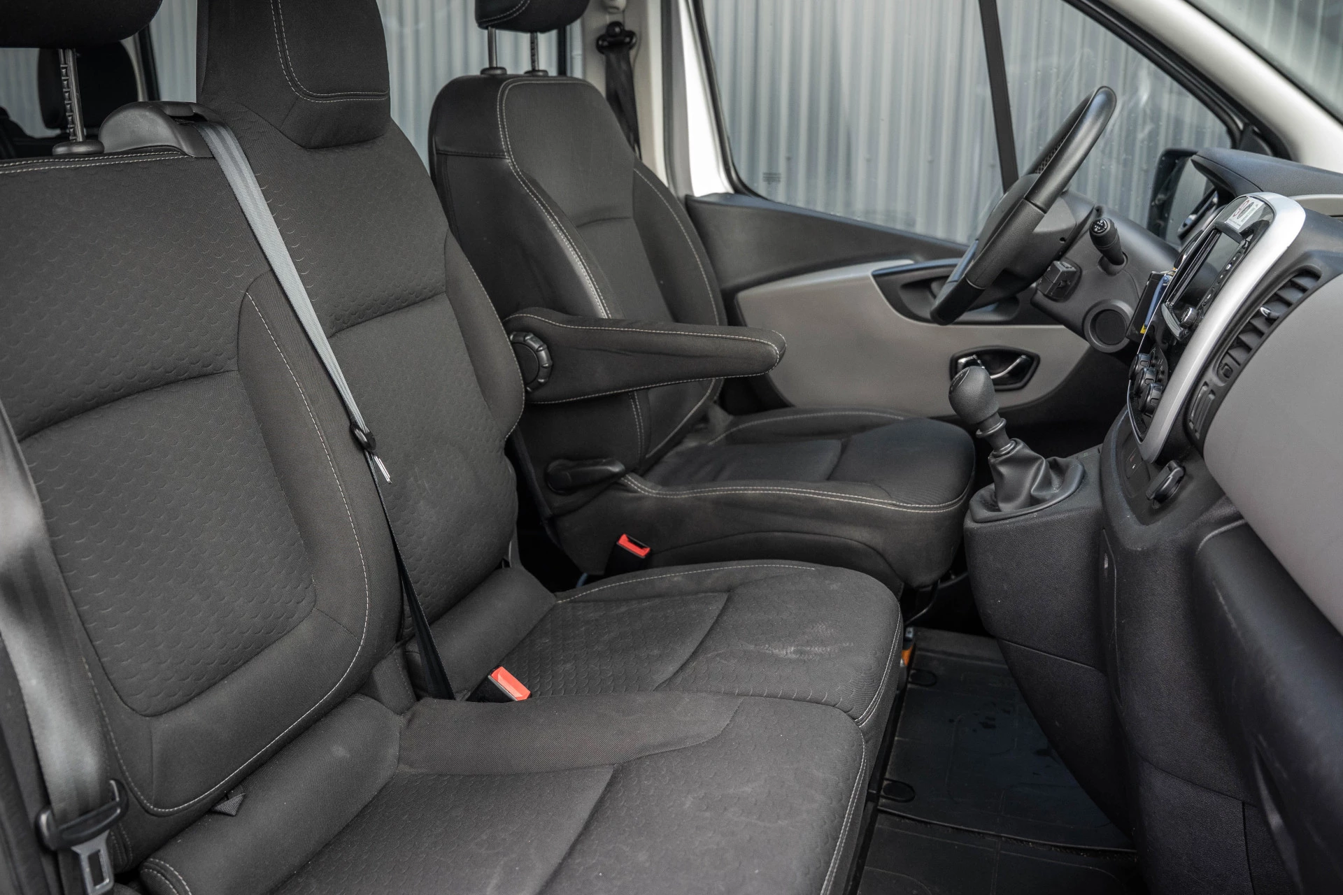 Renault Trafic 2018 - Passenger **dCi 9-Pers L2H1 | Incl. BPM, BTW vrij | Navi | R-Link | Airco | Cruise | PDC | Euro 6** obrázek 13