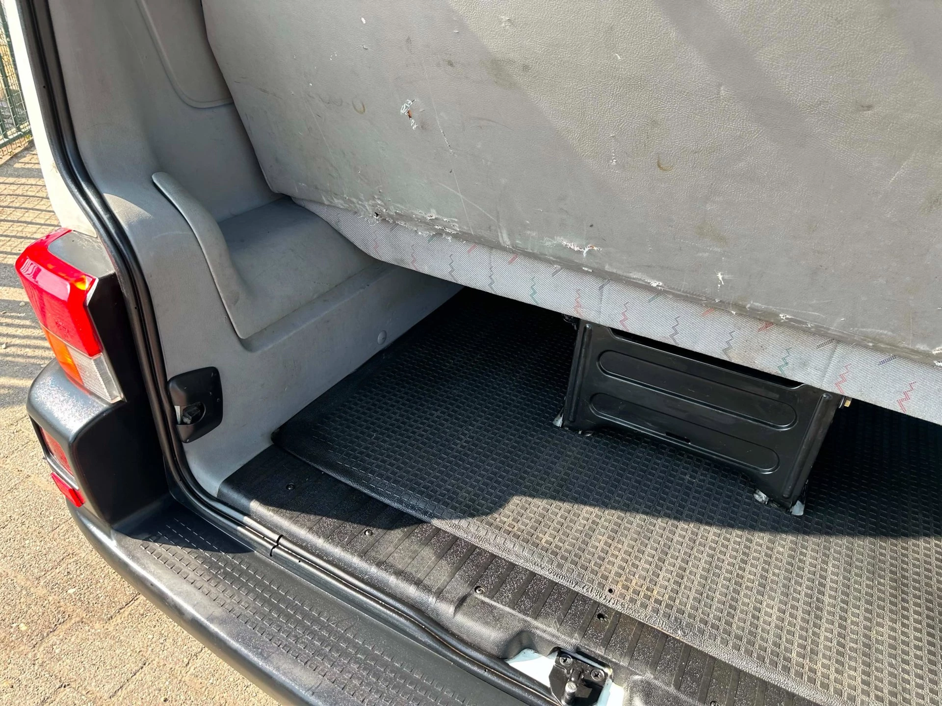 Volkswagen Transporter 2001 - Kombi 1.9 TD 332 Youngtimer 2+2+2+3 Marge afbeelding 39