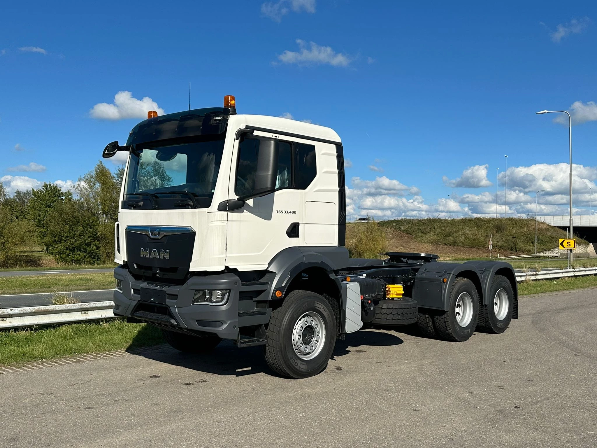 MAN TGS 2023 - 33.400 BB SA 6x4 Manual afbeelding 1