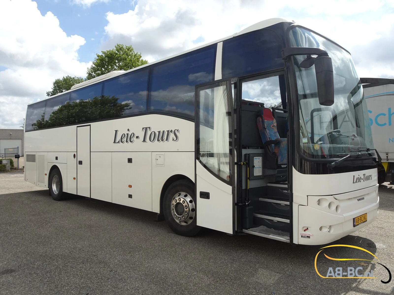 VDL SB4000 Berkhof 53 Seats EURO 5 2010 afbeelding 1