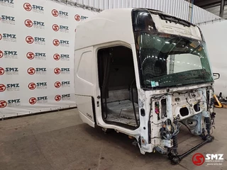 Volvo N/A 2017 - Occ Cabine Volvo FH4 met schade immagine 3