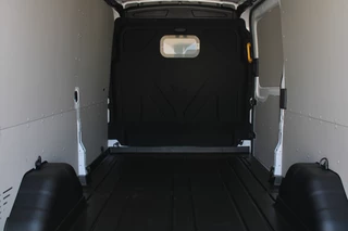 Ford Transit 2024 - 350 2.0 TDCI L3H2 Trend 130pk Trend - Navigatie - Blind Spot - Adaptive cruise - Camera - 270gr deuren - Trekhaak - Rijklaar obrazek 5