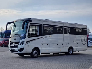Mercedes-Benz N/A 2018 - Morelo Palace Liner 97 GO Slide-Out 300pk Slide-Out + Smart Garage image 5