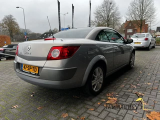 Renault Mégane 2006 - Coupé-Cabriolet 2.0-16V Privilège Luxe immagine 3