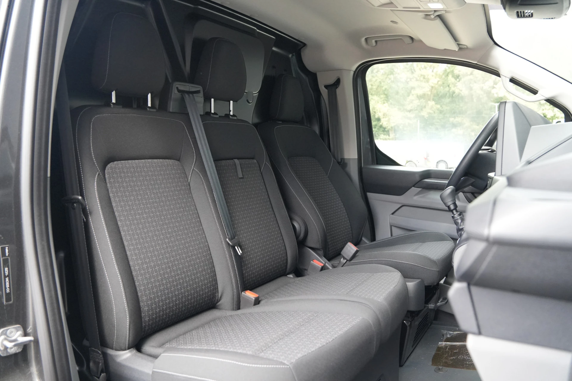 Ford Transit Custom 2025 - 320 2.0 TDCI L2H1 Trend 136pk - INCLUSIEF BPM - 2x Schuif - Achterklep - LED - Carplay - Stoelverwarming - Rijklaar Bild 35