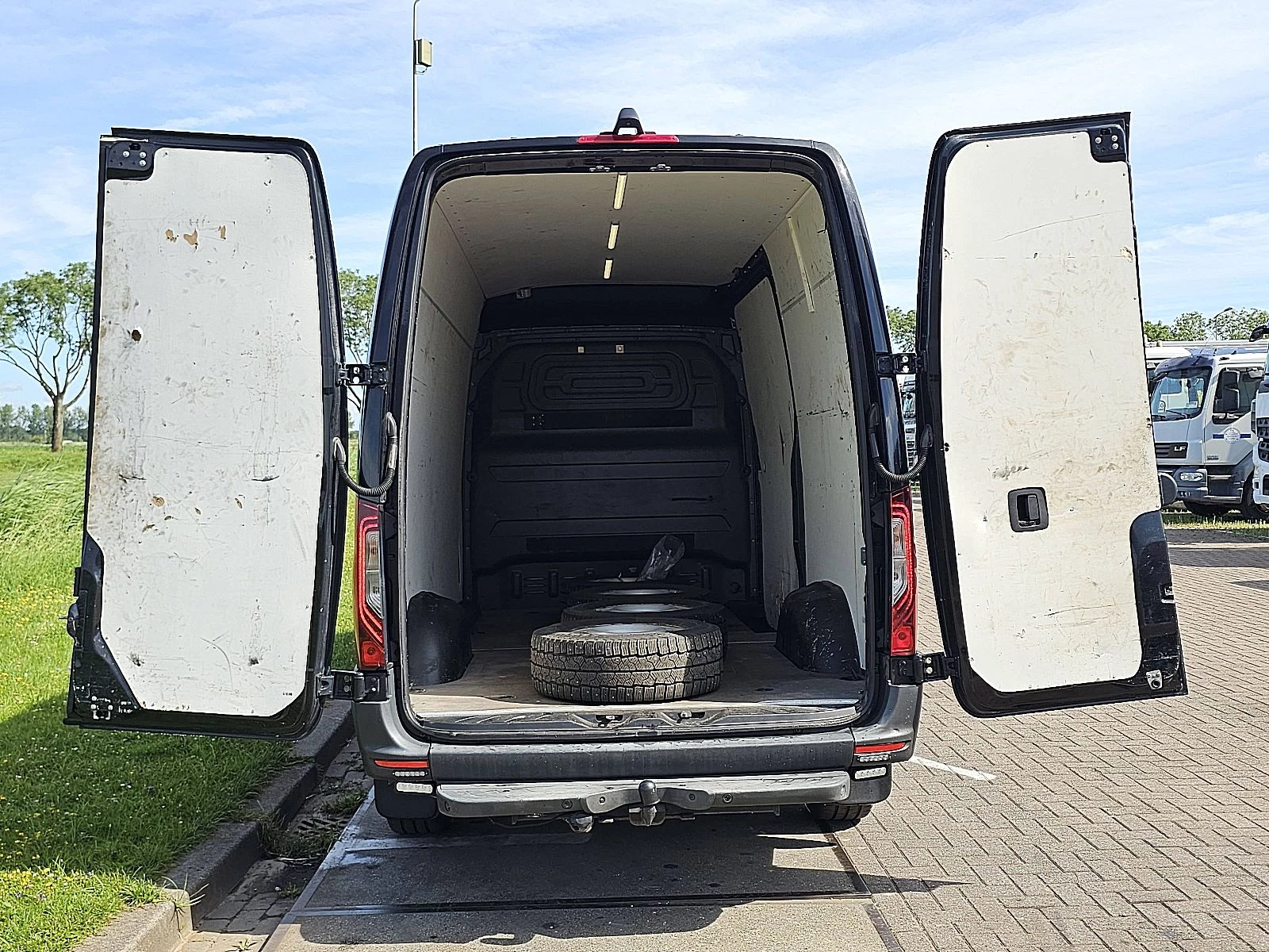 Mercedes-Benz Sprinter 2018 - 319 obrázek 13