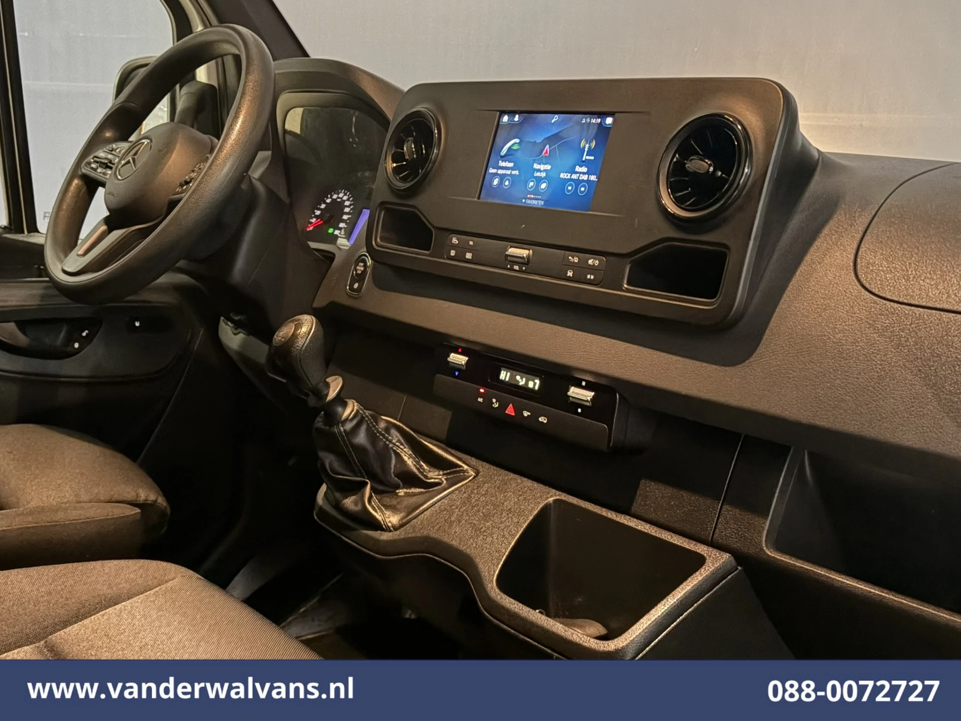 Mercedes-Benz Sprinter 2023 - 317 CDI 170pk L3H2 Euro6 Airco | 360 Graden Camera | Navigatie | Apple Carplay | Chauffeursstoel obrázek 20