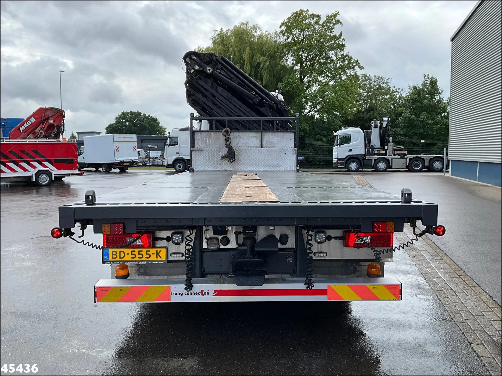 Scania R 2017 - R490 8x2 Euro 6 Retarder HMF 85 Tonmeter laadkraan + Fly-jib image 5