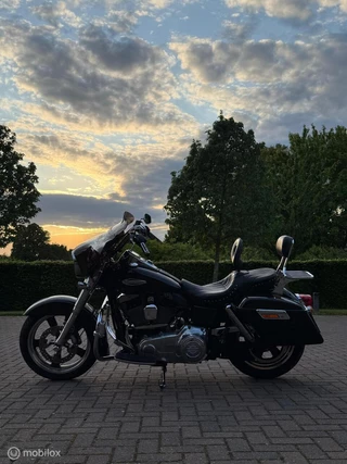Harley-Davidson N/A 2011 - 103 FLD Switchback zdjecie 3