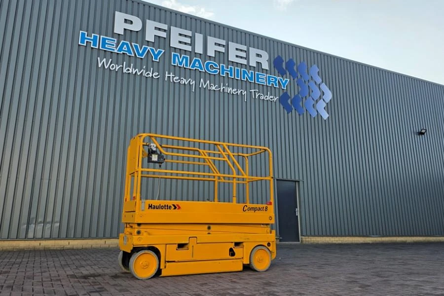 Haulotte 2011 - Compact 8 Electric, 8.2m Working Height, 350kg Cap immagine 1