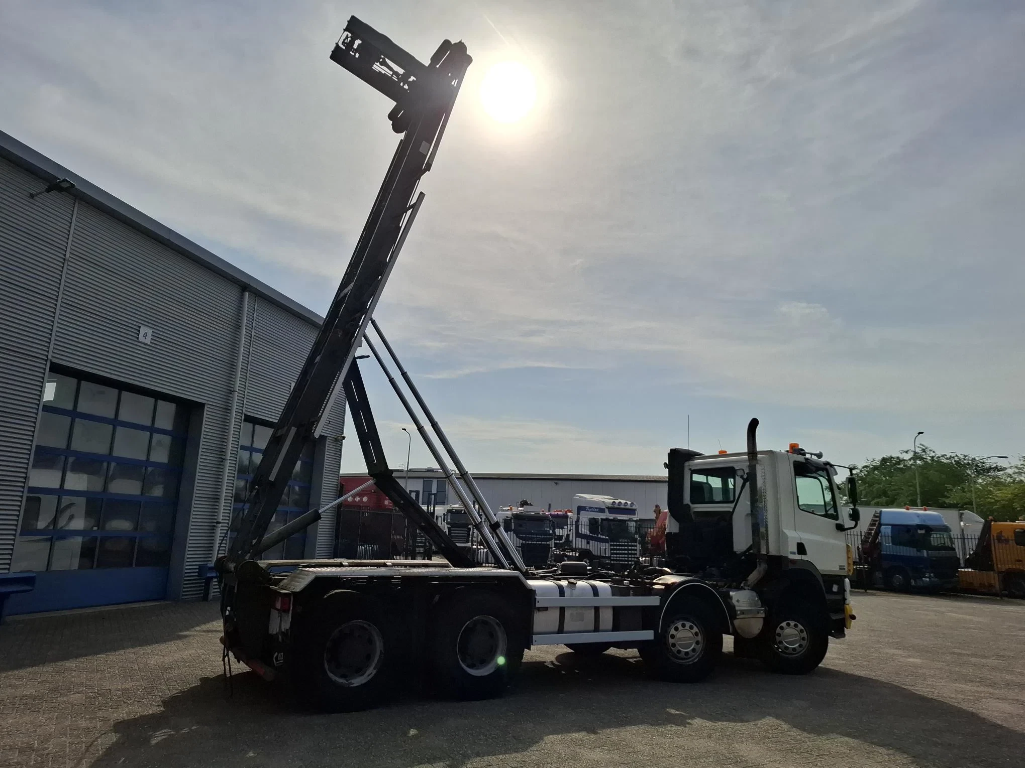 DAF CF 85.410 2013 - / 8X4 / BIG AXLE / FULL STEEL / NL TRUCK / HTS CABLE SYSTEM 32 TON / AIRCO / AUTOMATIC / EURO-5 / 2013 obrázek 9