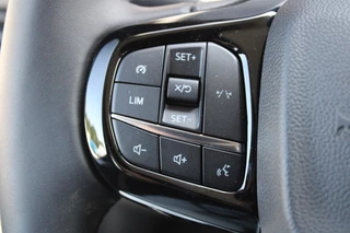 Ford Transit Custom 2024 - 320 2.0 TDCI L2H1 Trend DC 136pk - Carplay - Android - Camera - Trekhaak - LED koplampen - Stoelverwarming - Draadloos laden - Rijklaar image 24