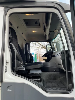 Mercedes-Benz Antos 2540 2014 - LL*6x2*Lenkachse*Vollluft*Koffer*E6 imagem 33
