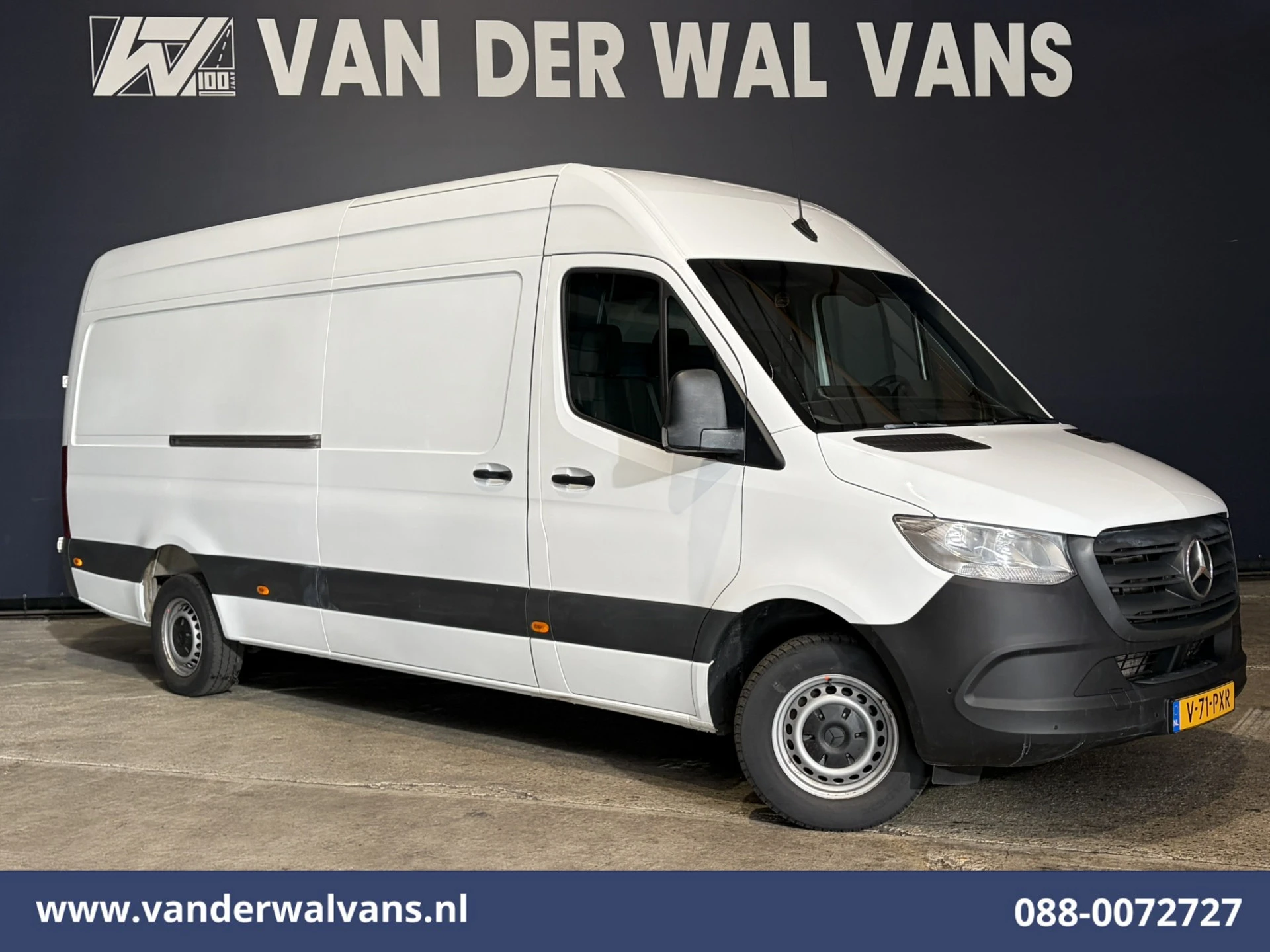 Mercedes-Benz Sprinter 2023 - 317 CDI 170pk L3H2 Euro6 Airco | Apple Carplay | Cruisecontrol | Stoelverwarming afbeelding 1