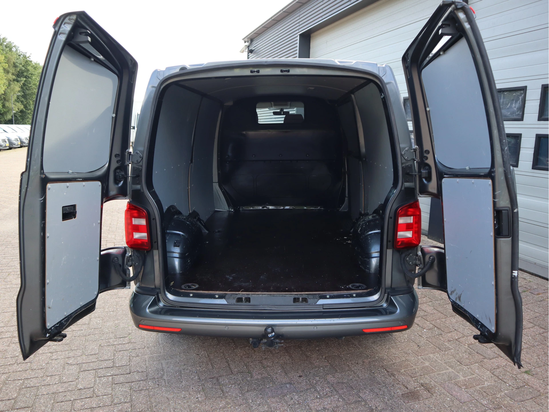 Volkswagen Transporter 2019 - 2.0 TDI 150 pk DSG Automaat L2 Lang - Highline afbeelding 8