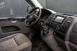 Volkswagen Transporter 2008 - T5 2.5 TDI 340 L2H1 | 174 PK | Navi | Airco | Trekhaak imagen 2