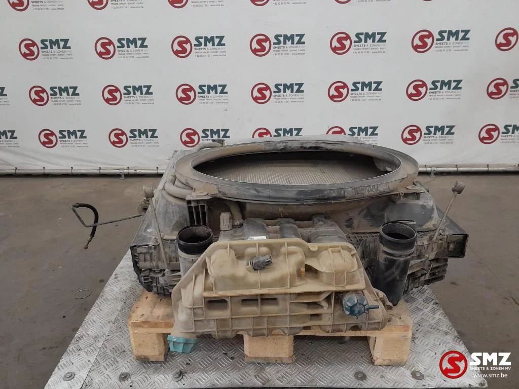 MAN 2006 - Occ radiator + intercooler MAN afbeelding 1
