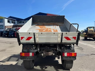 Mercedes-Benz 300 2004 - Unimog u 4x4 immagine 4