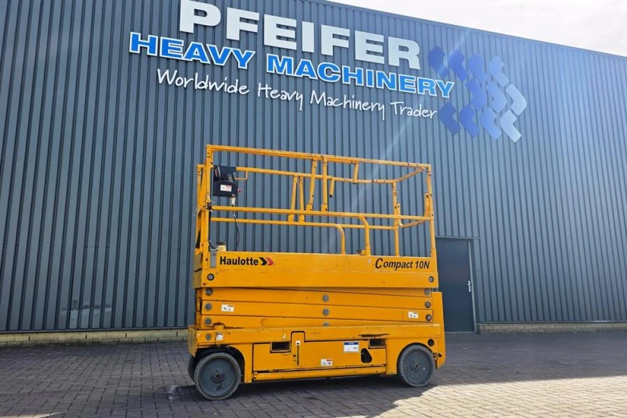 Haulotte 2016 - Compact 10N Electric, 10m Working Height, 230kg Ca immagine 1