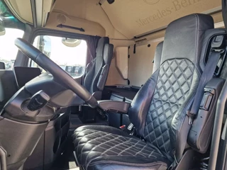 Mercedes-Benz Actros 2023 - 2663 Gigaspace 6x2 - Retarder - 4.90 WB - Full air - 630HP! - Leather obrazek 10