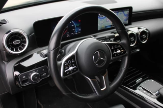 Mercedes-Benz A-Class 2021 - 250e AUT8 Advantage TREKHAAK CAMERA STUURWIELVERWARMING NAVI DAB obrazek 19