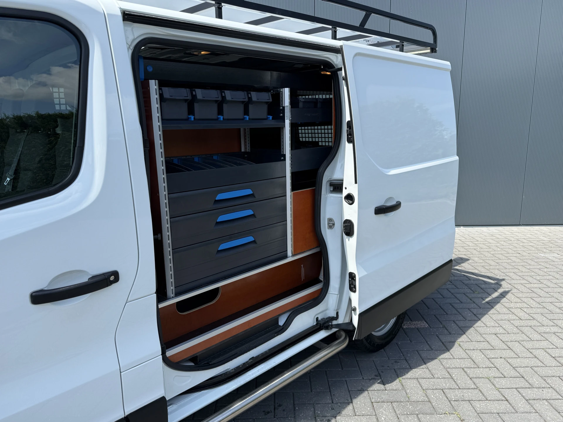 Renault Trafic 2020 - 2.0 dCi 145 PK / AUTOMAAT / L1H1 / 2x SCHUIFDEUR / INRICHTING / TREKHAAK / IMPERIAAL / 3-ZITS afbeelding 12