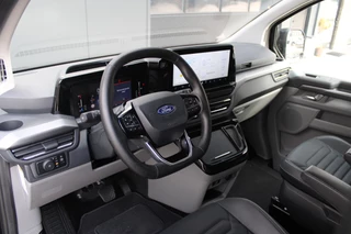 Ford Tourneo Custom 2024 - 320 2.0 TDCI L2H1 Titanium X DC 170pk - Adaptive Cruise - LED - Blind Spot - Leder - Navigatie - 360 Camera - Trekhaak - Rijklaar obrazek 14