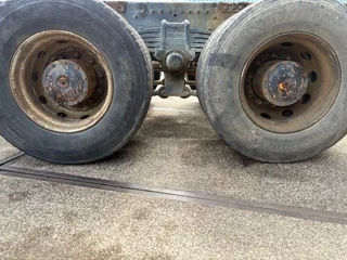 Mercedes-Benz SK 1986 - 3335K 8x4 FULL STEEL CHASSIS (ZF16 MANUAL GEARBOX / RETARDER / FULL STEEL SUSPENSION / REDUCTION AXLES) immagine 6