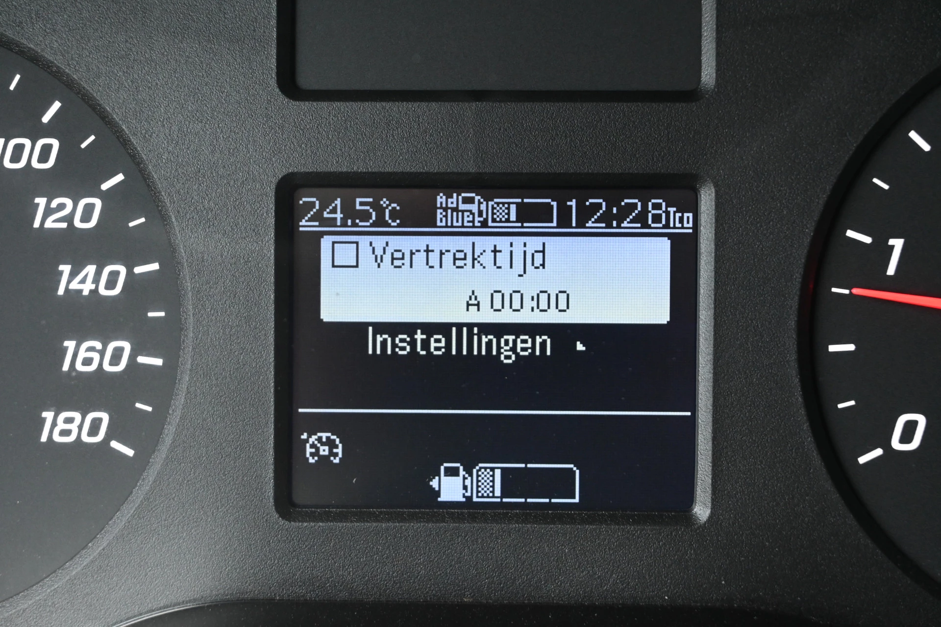 Mercedes-Benz Sprinter 2021 - 314 CDI L2H2 RWD obrázek 19